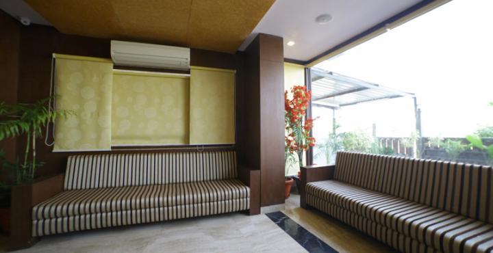Oyo 1681 Hotel Devansh Udaipur Exterior foto