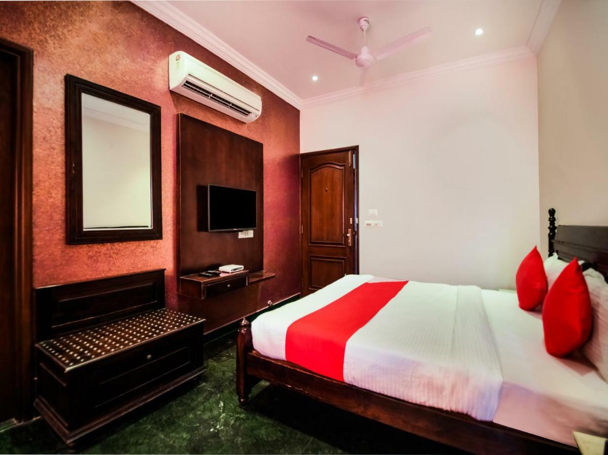 Oyo 1681 Hotel Devansh Udaipur Exterior foto