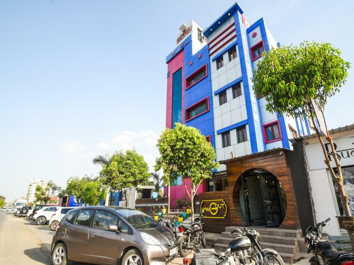 Oyo 1681 Hotel Devansh Udaipur Exterior foto