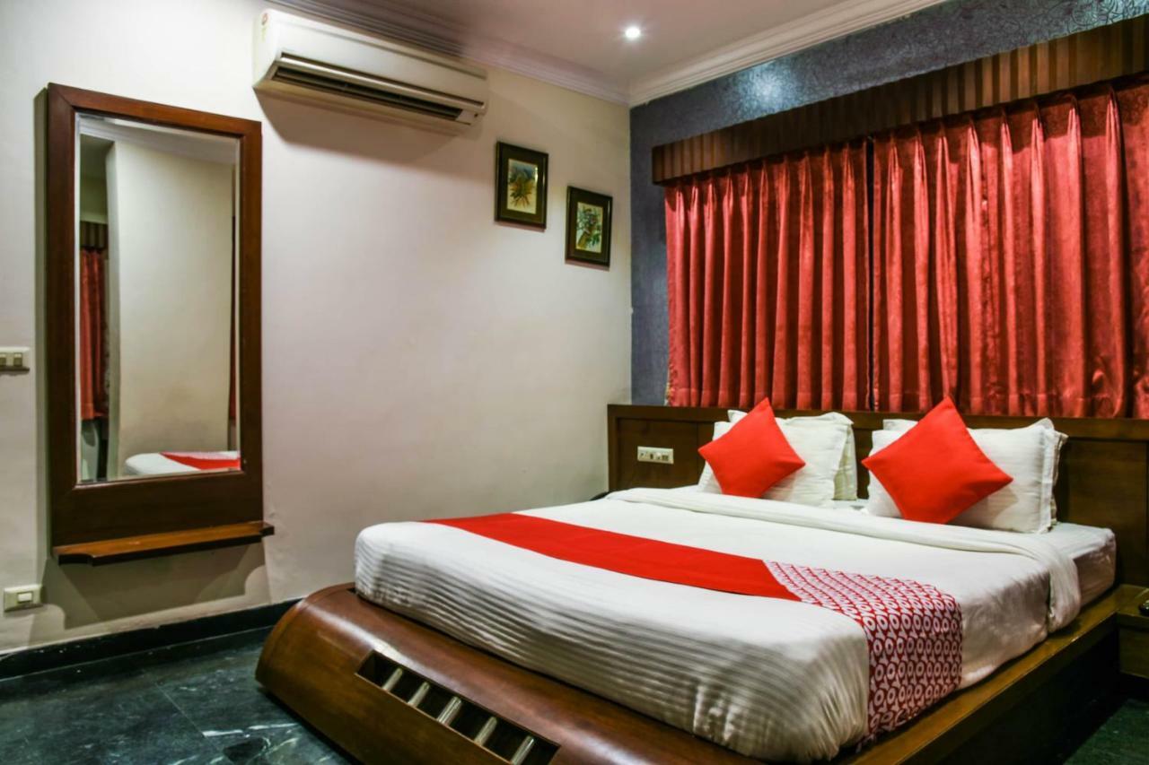Oyo 1681 Hotel Devansh Udaipur Exterior foto