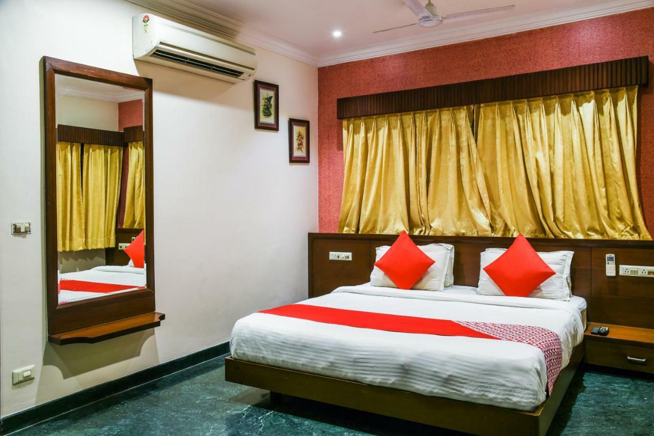 Oyo 1681 Hotel Devansh Udaipur Exterior foto